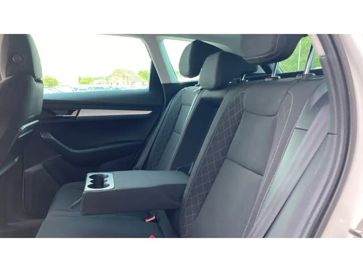 2019-skoda-karoq-15-tsi-se-big-15