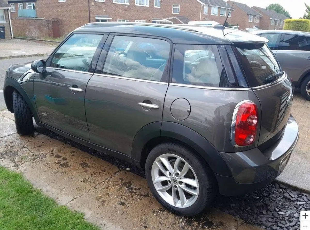 2012-mini-countryman-20td-cooper-d-112bhp-all4-pepper-auto-big-2