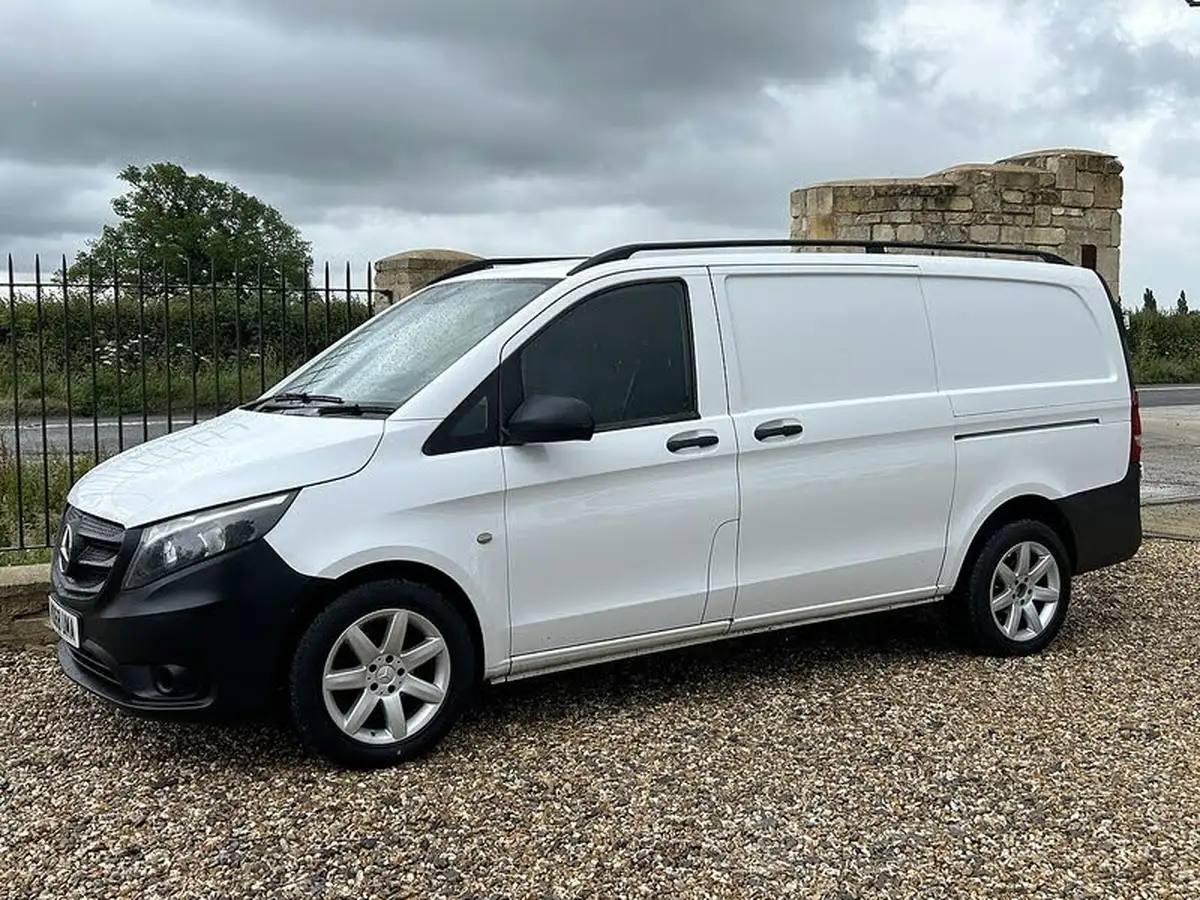 2017-mercedes-benz-vito-16cdi-111cdi-panel-long-big-5