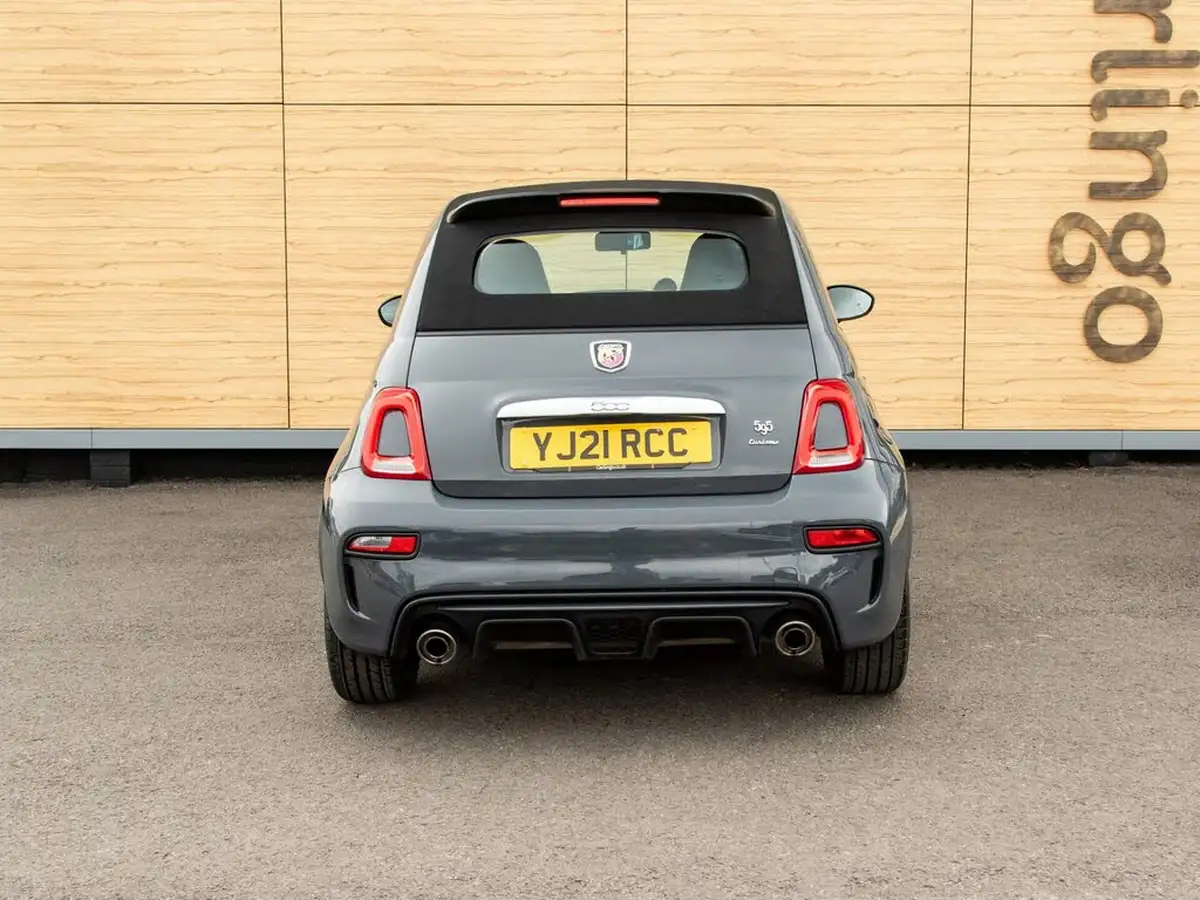 2021-abarth-595c-14-tjet-turismo-big-5