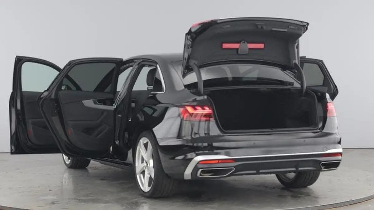 2022-audi-a4-20-40-tfsi-s-line-big-10