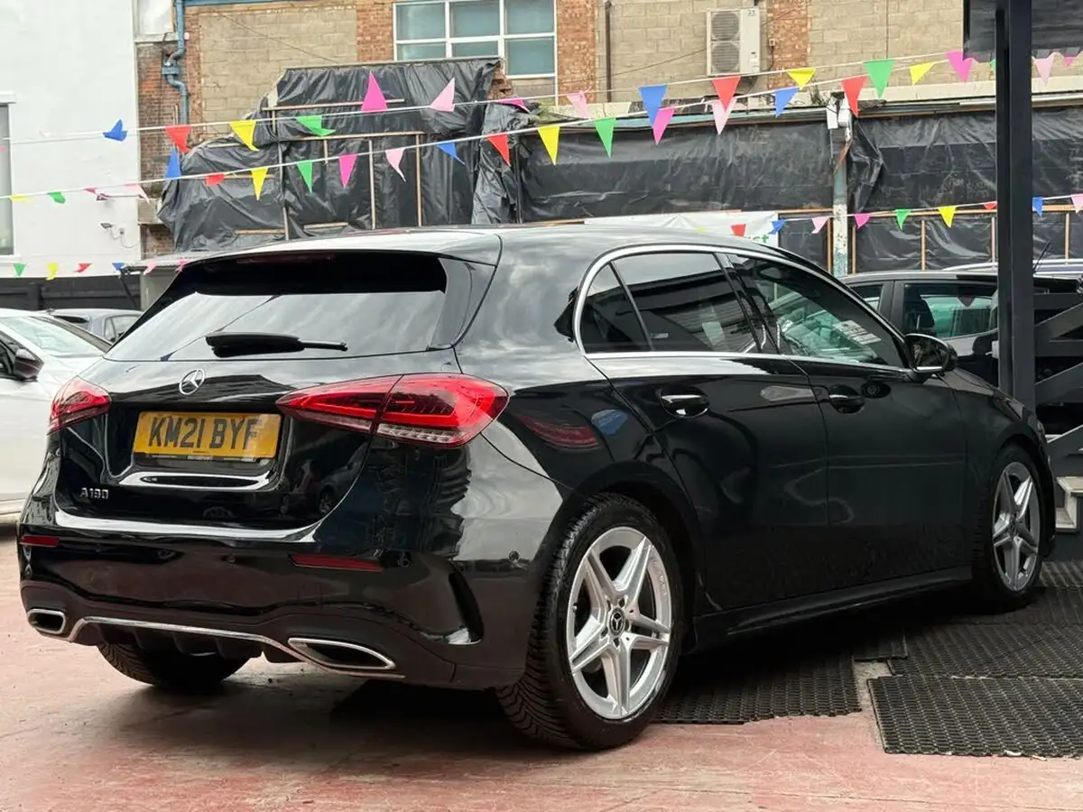 2021-mercedes-benz-a-class-13-a180-amg-line-executive-hatchback-5d-7g-dct-big-8