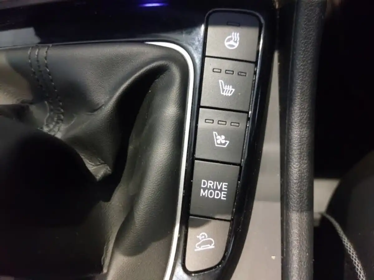 2022-hyundai-tucson-16-t-gdi-ultimate-150ps-big-17