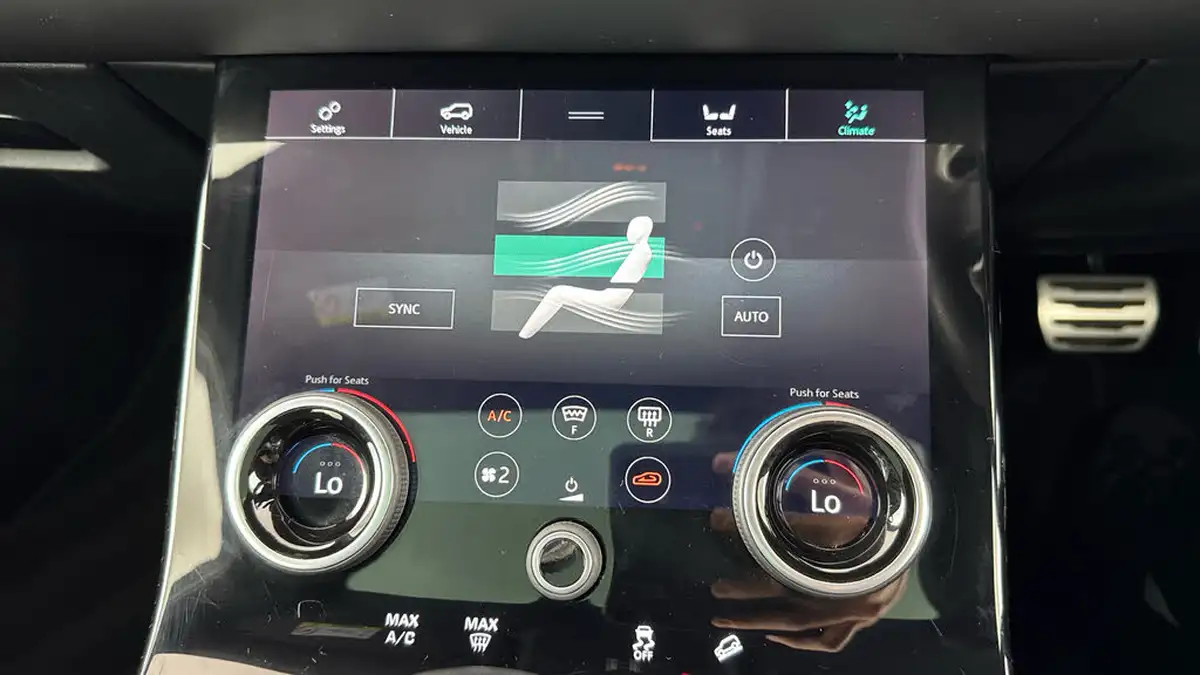 2019-land-rover-range-rover-evoque-20-d180-r-dynamic-hse-big-16