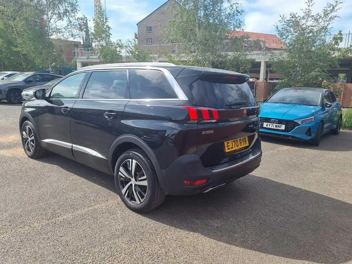 2020-peugeot-5008-suv-12-puretech-gt-line-eat8-big-2