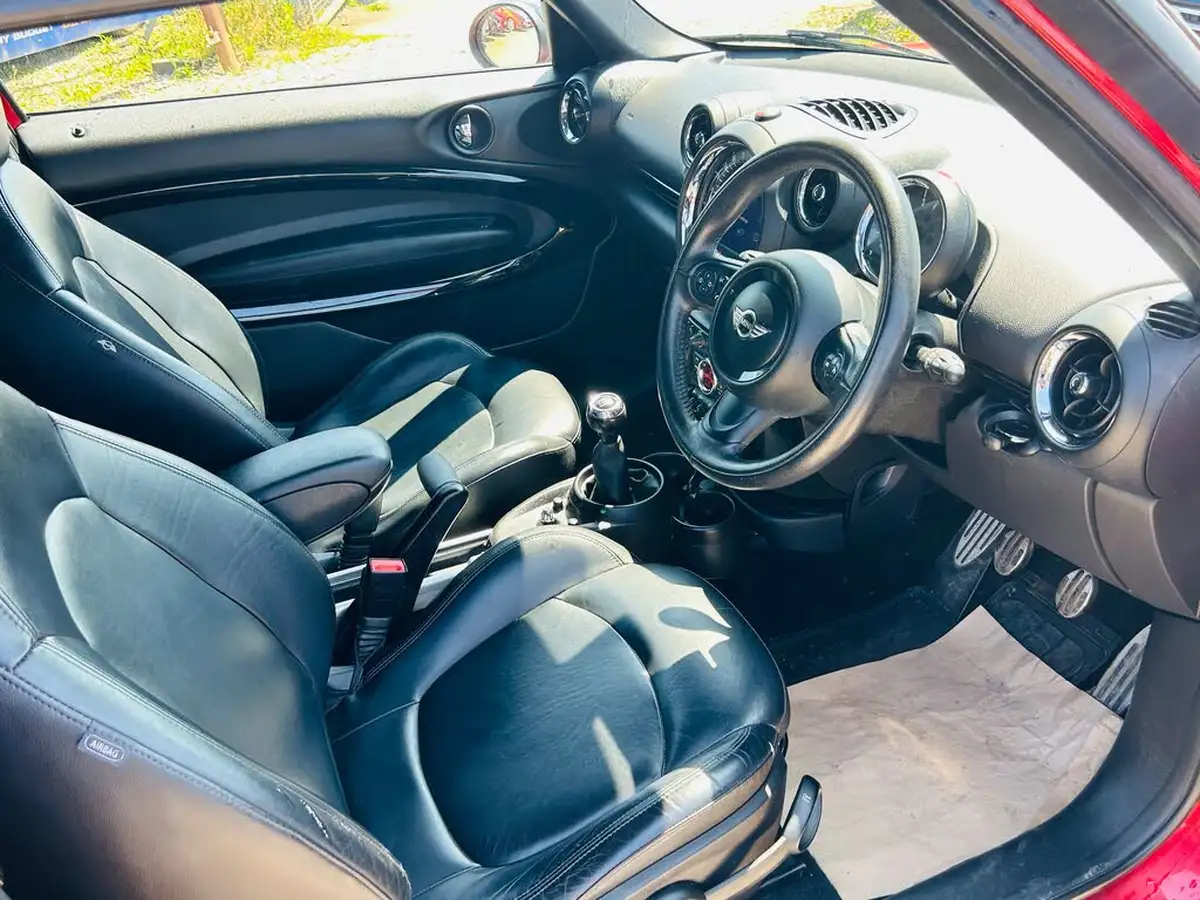 2015-mini-paceman-big-1