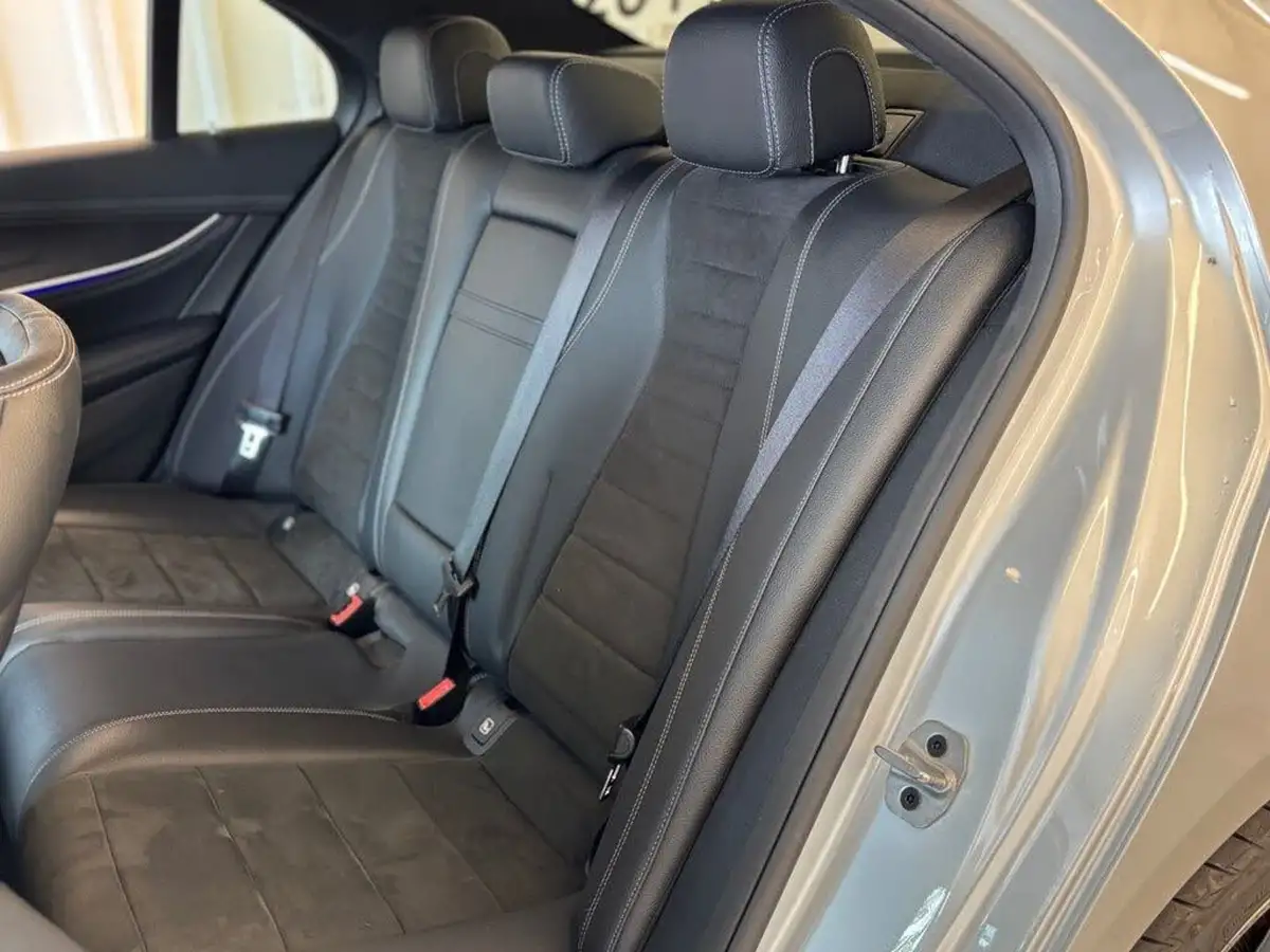 2018-mercedes-benz-e-class-20-e200-amg-line-ss-saloon-4d-big-38