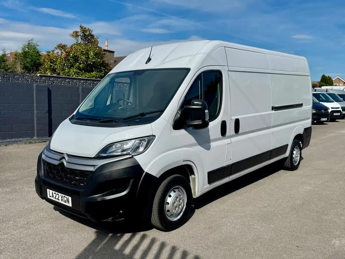 2022-citroen-relay-22bluehdi-35-l3h2-enterprise-panel-big-4