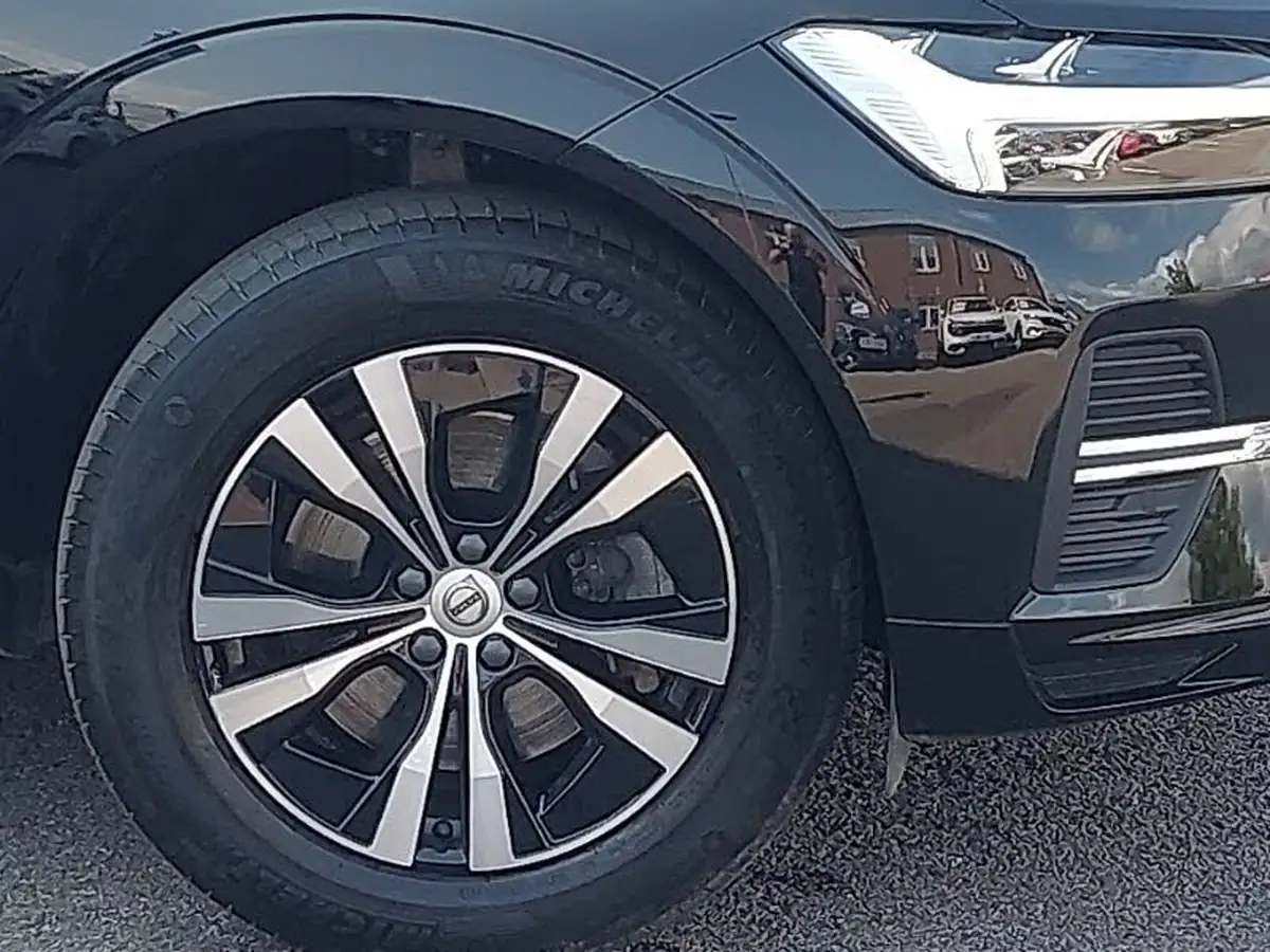 2023-volvo-xc60-20-b5-core-big-8
