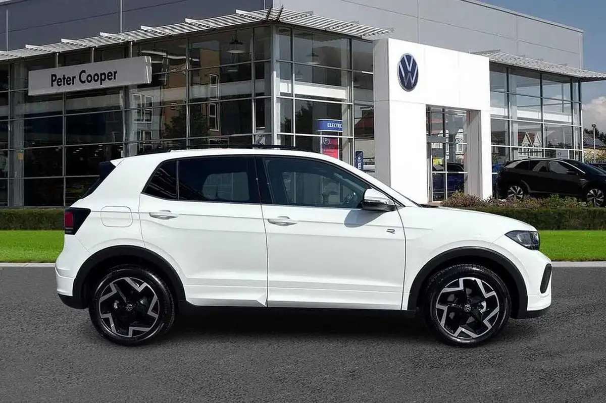 2025-volkswagen-t-cross-10-tsi-r-line-dsg-big-3