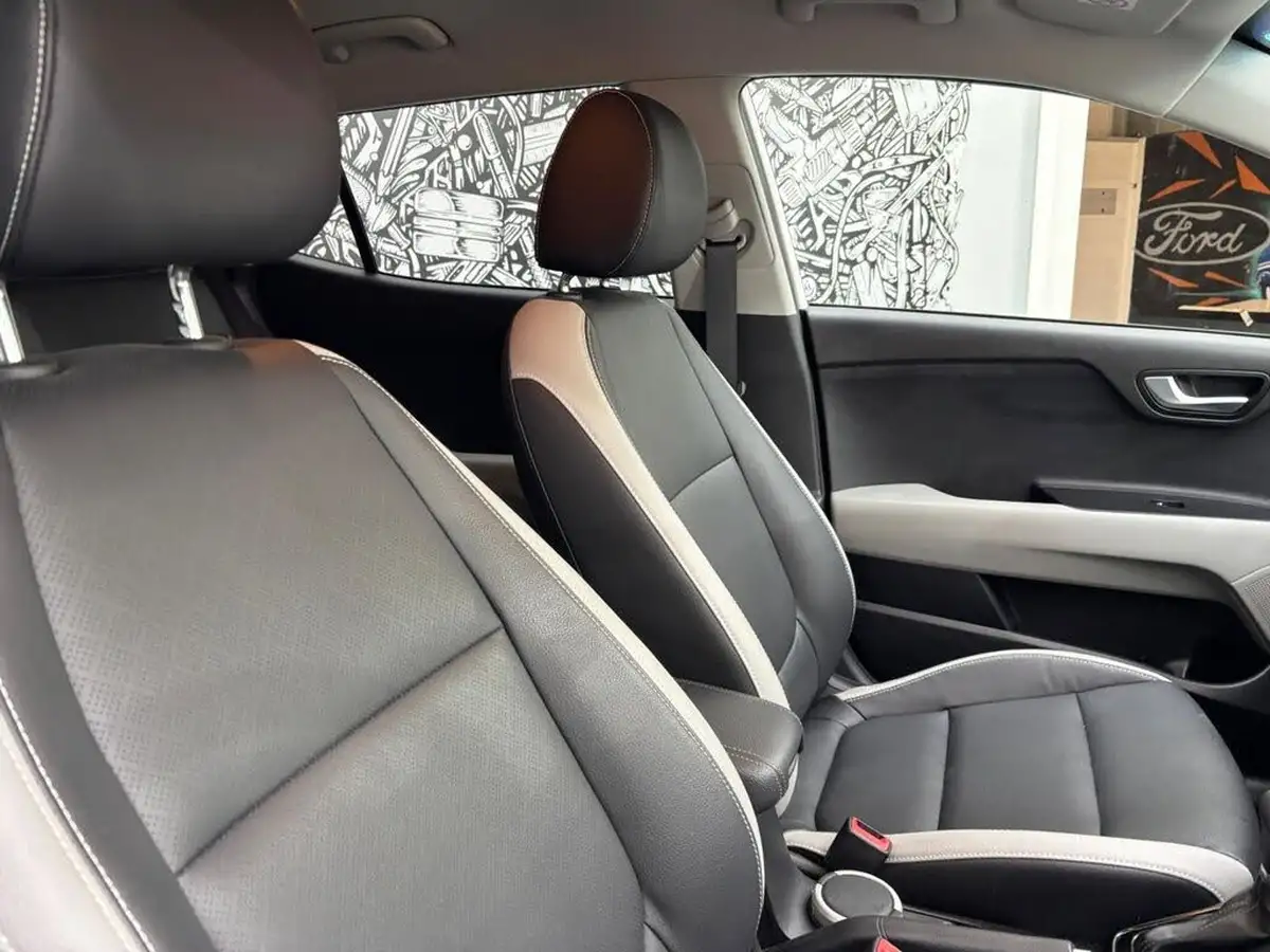 2020-kia-stonic-10-t-gdi-4-dct-big-25