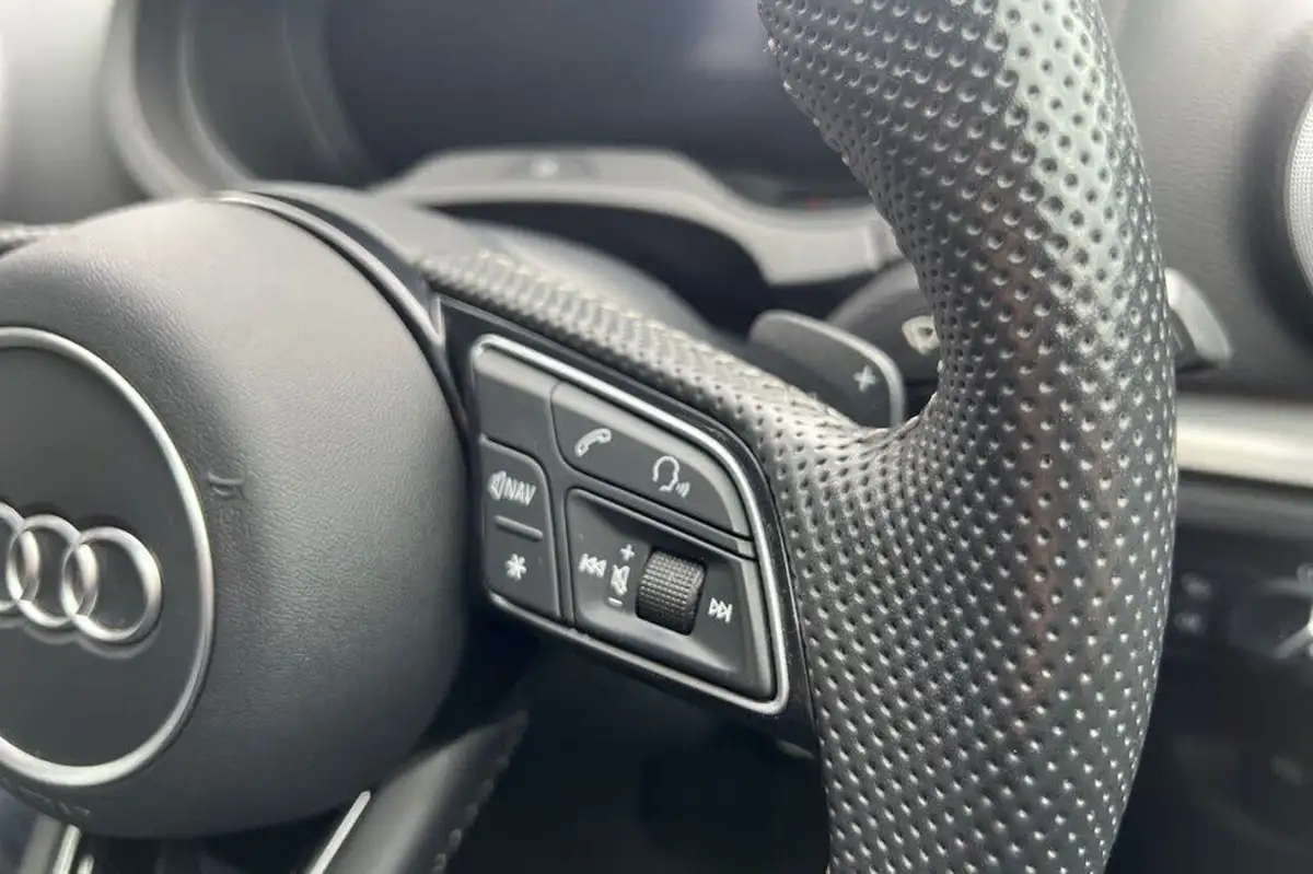2019-audi-a3-15-35-tfsi-black-edition-sportback-5d-s-tronic-big-45