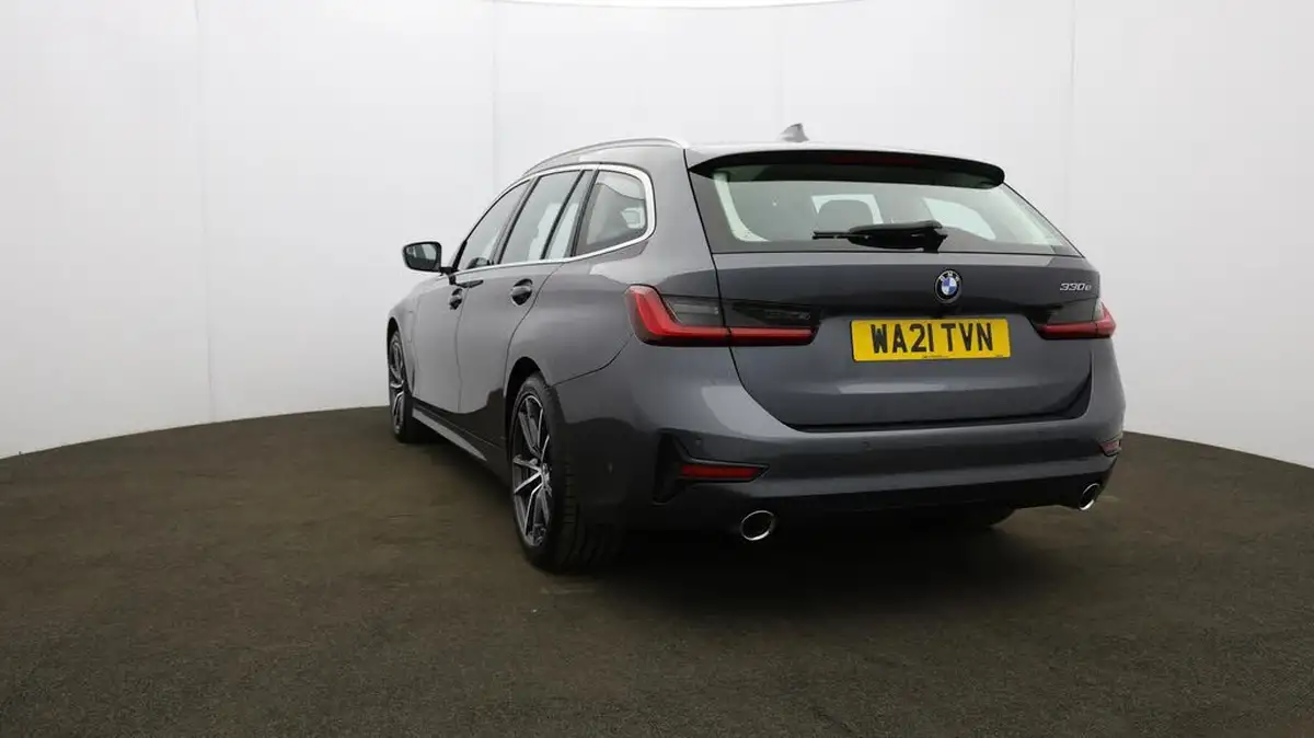 2021-bmw-3-series-20-330e-sport-pro-touring-5d-big-22