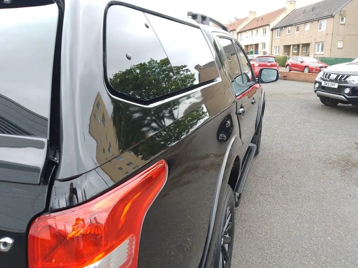 2019-mitsubishi-l200-24di-d-barbarian-black-hardtop-auto-big-15