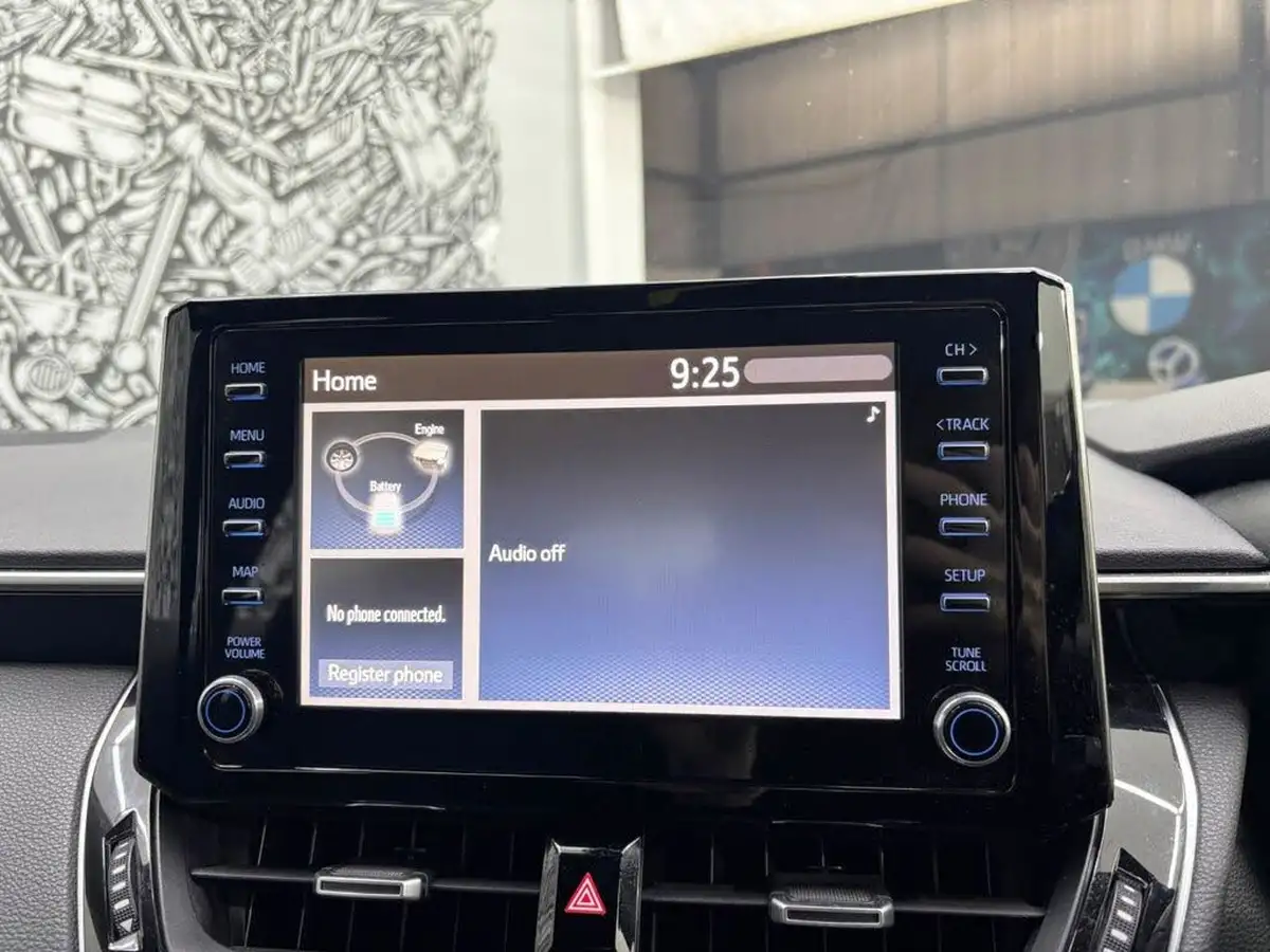 2020-toyota-corolla-18-vvt-i-icon-spare-wheel-hatchback-5d-big-16