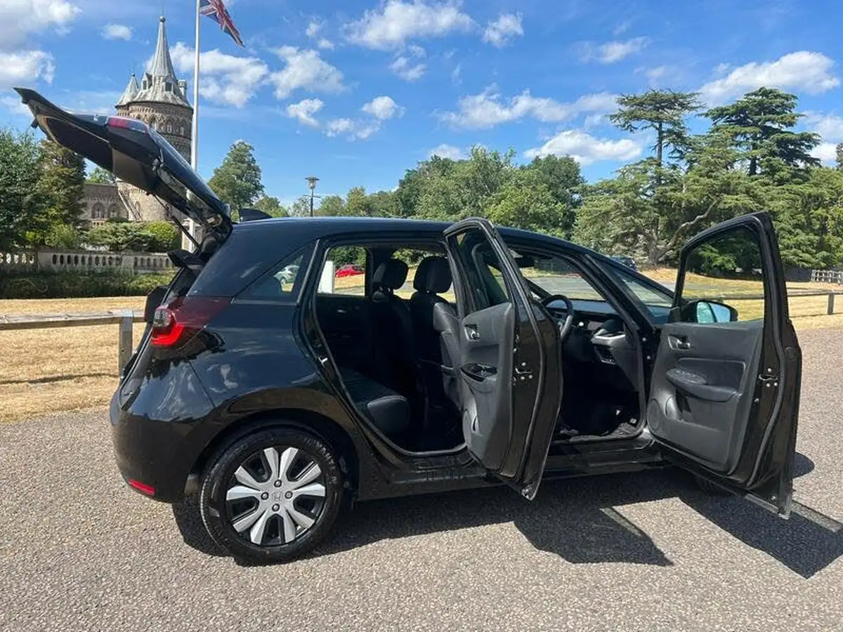 2020-honda-jazz-15-i-mmd-sr-big-12