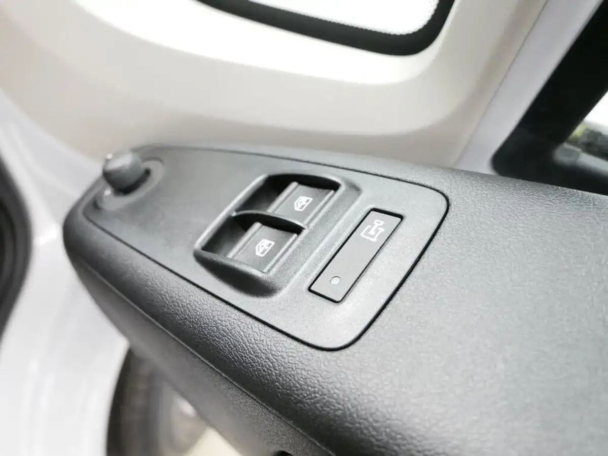 2023-citroen-relay-22bluehdi-35-l3h2-enterprise-edition-panel-big-24