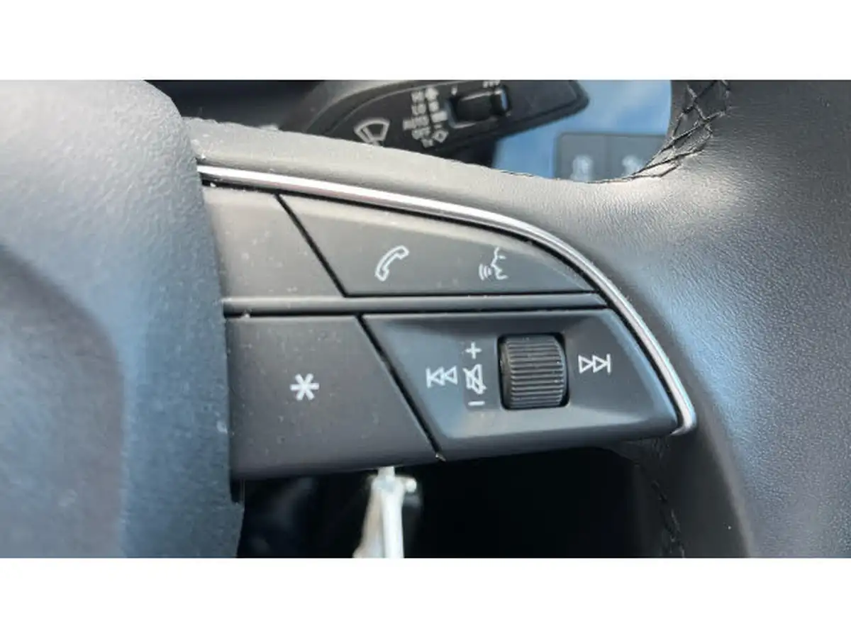 2022-audi-q3-15-35-tfsi-cod-sportback-s-tronic-big-34