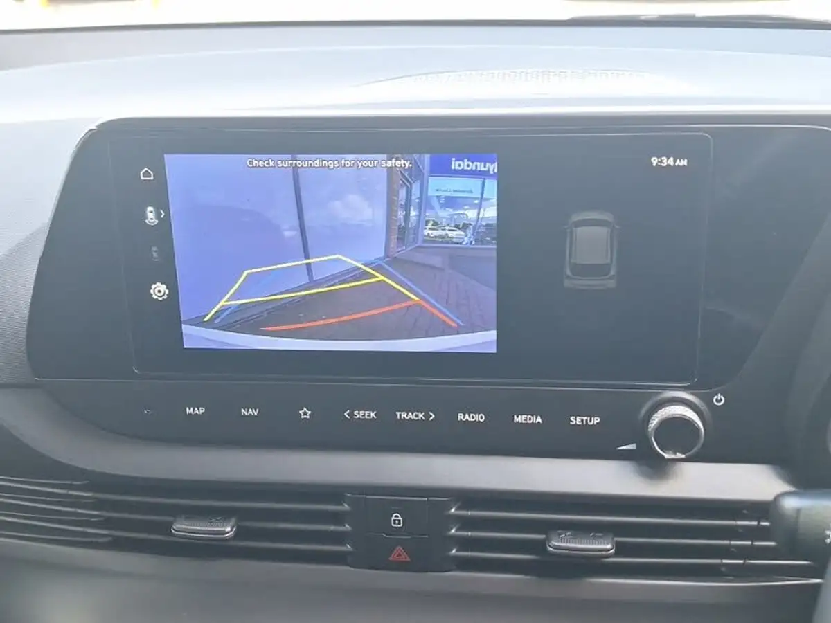 2024-hyundai-i20-10-t-gdi-advance-dct-big-12