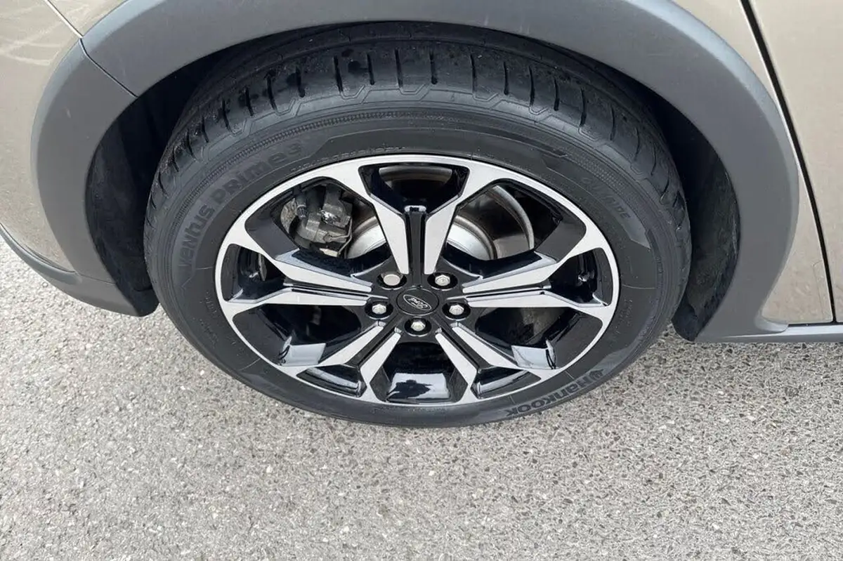 2019-ford-focus-15-active-x-hatchback-auto-big-24
