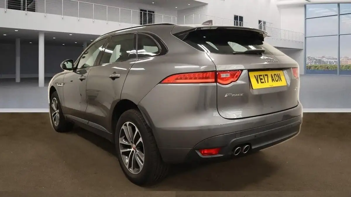 2017-jaguar-f-pace-20-i4d-r-sport-180ps-awd-ss-auto-big-2