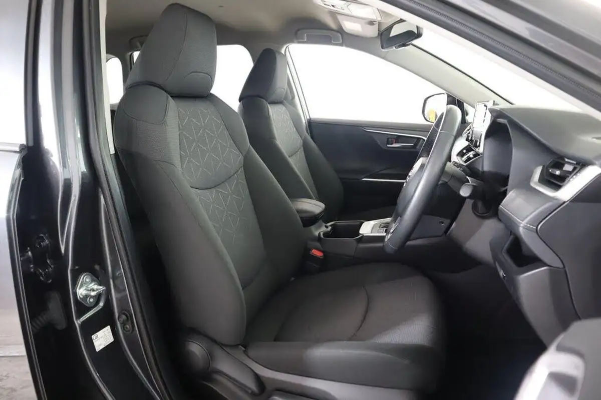 2022-toyota-rav4-25-vvt-i-design-215bhp-big-13