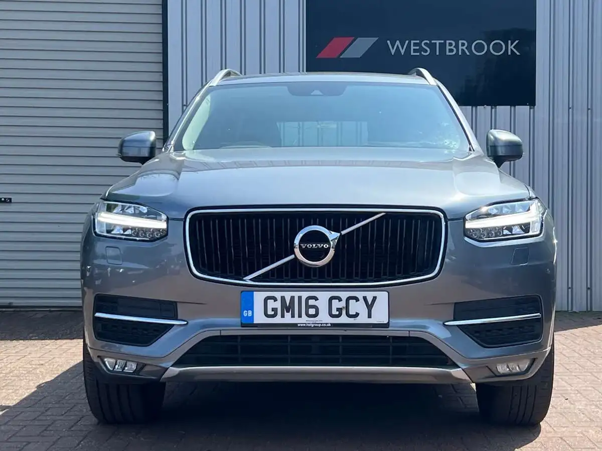 2016-volvo-xc90-20td-d5-momentum-big-11
