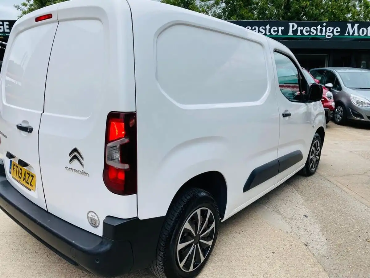2019-citroen-berlingo-16bluehdi-650-enterprise-big-9