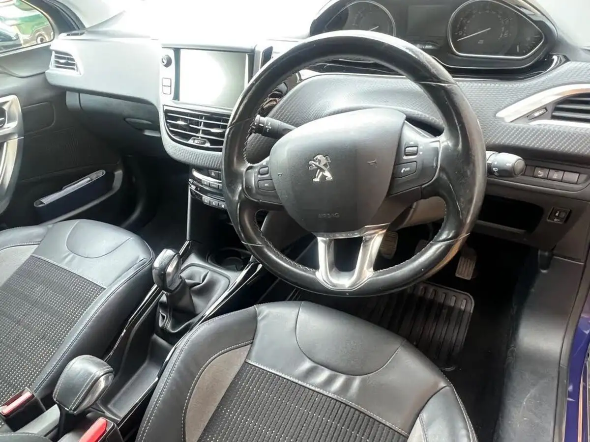 2015-peugeot-2008-crossover-12-puretech-allure-82bhp-big-25