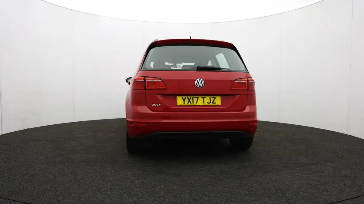 2017-volkswagen-golf-sv-16tdi-se-110ps-bmtss-big-45