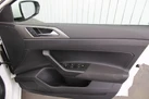 2018-volkswagen-polo-10-se-65ps-evo-small-20