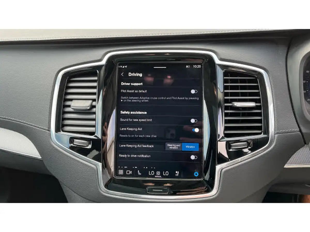 2024-volvo-xc90-20-b5-plus-big-20
