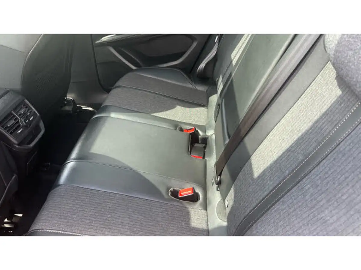 2019-peugeot-3008-suv-12-puretech-gt-line-big-16