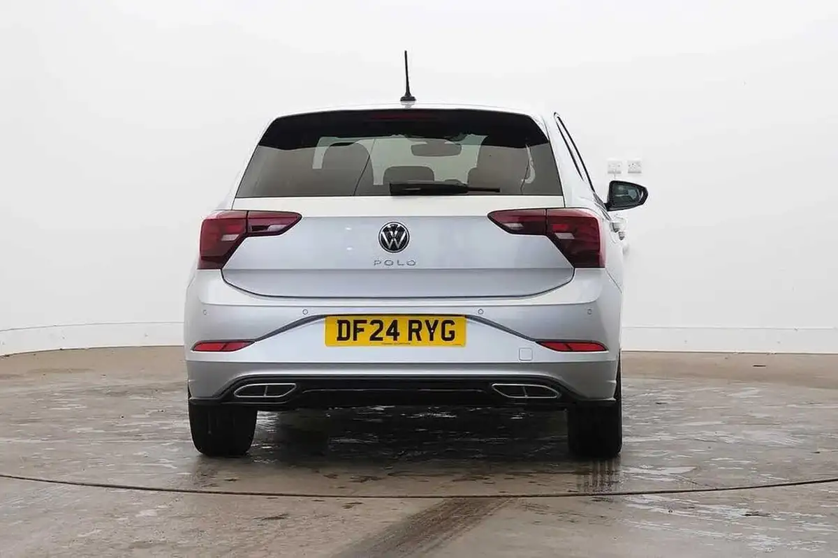 2024-volkswagen-polo-10-tsi-r-line-115ps-dsg-big-7