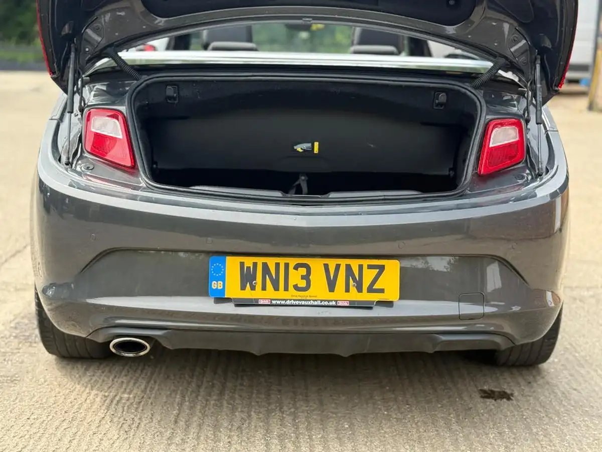 2013-vauxhall-cascada-20cdti-se-ss-big-21