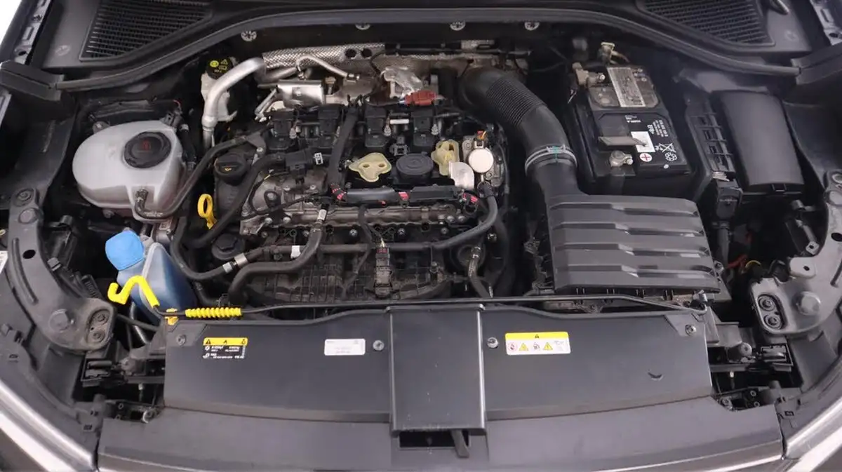 2021-volkswagen-t-roc-20-tsi-r-big-19