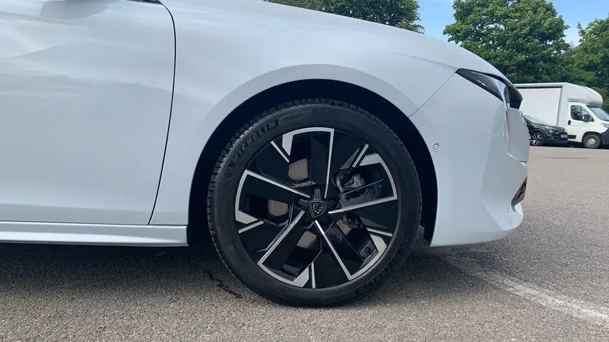 2024-peugeot-508-12-puretech-gt-130ps-big-16