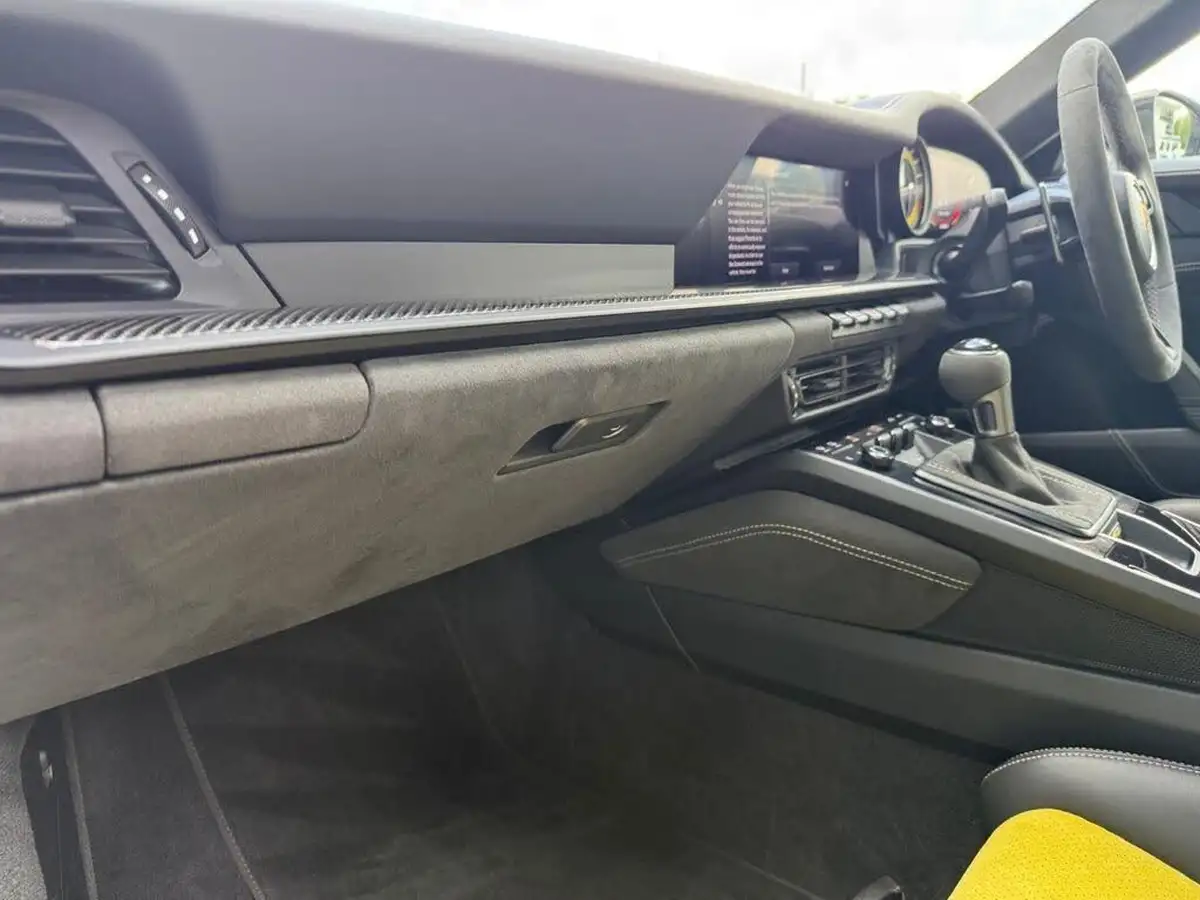 2022-porsche-911-40-gt3-rwd-pdk-big-35