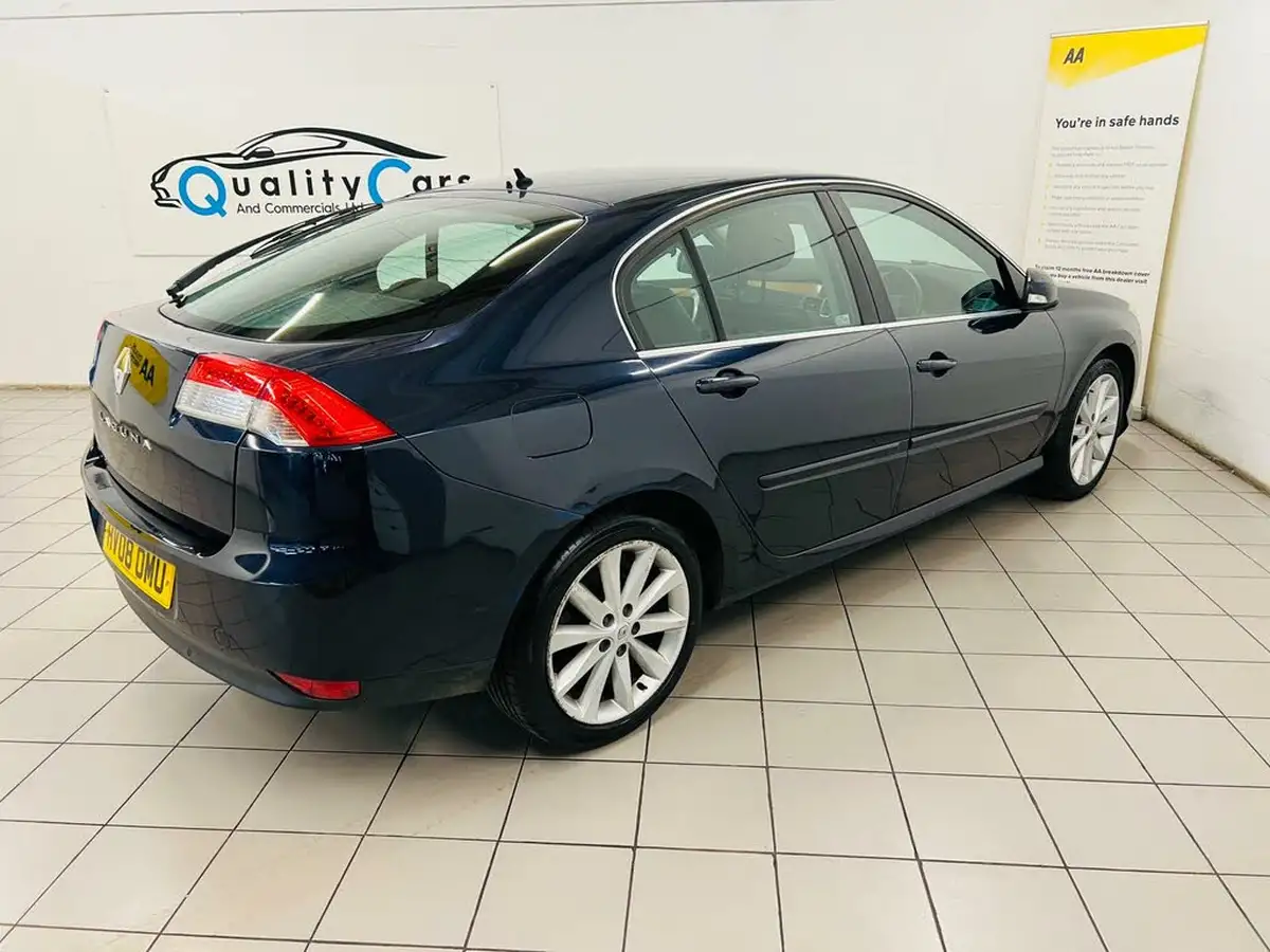 2008-renault-laguna-20td-initiale-150-hatchback-big-6