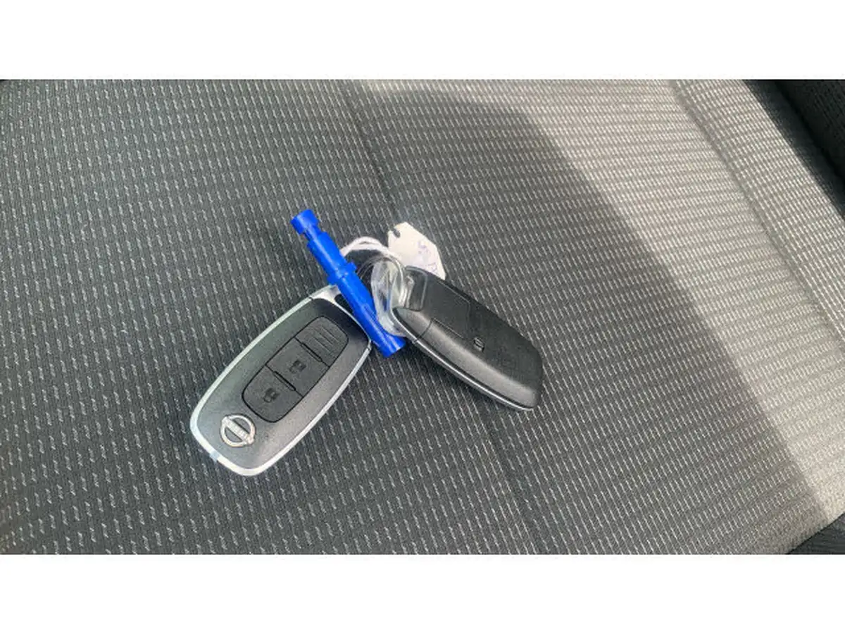 2023-nissan-qashqai-13-dig-t-acenta-premium-140ps-big-19