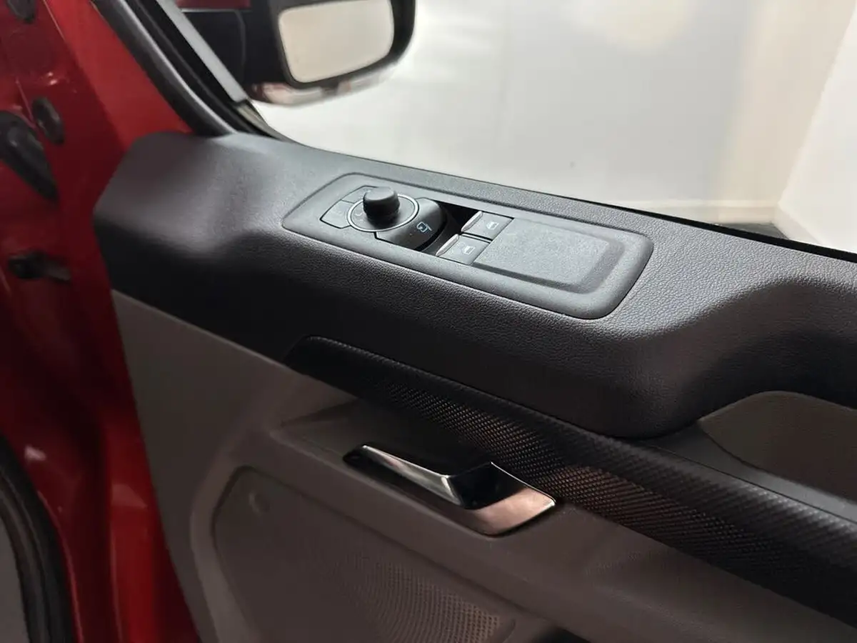 2024-ford-transit-custom-25t-320-l1h1-limited-phev-227pseu6e-panel-van-big-26