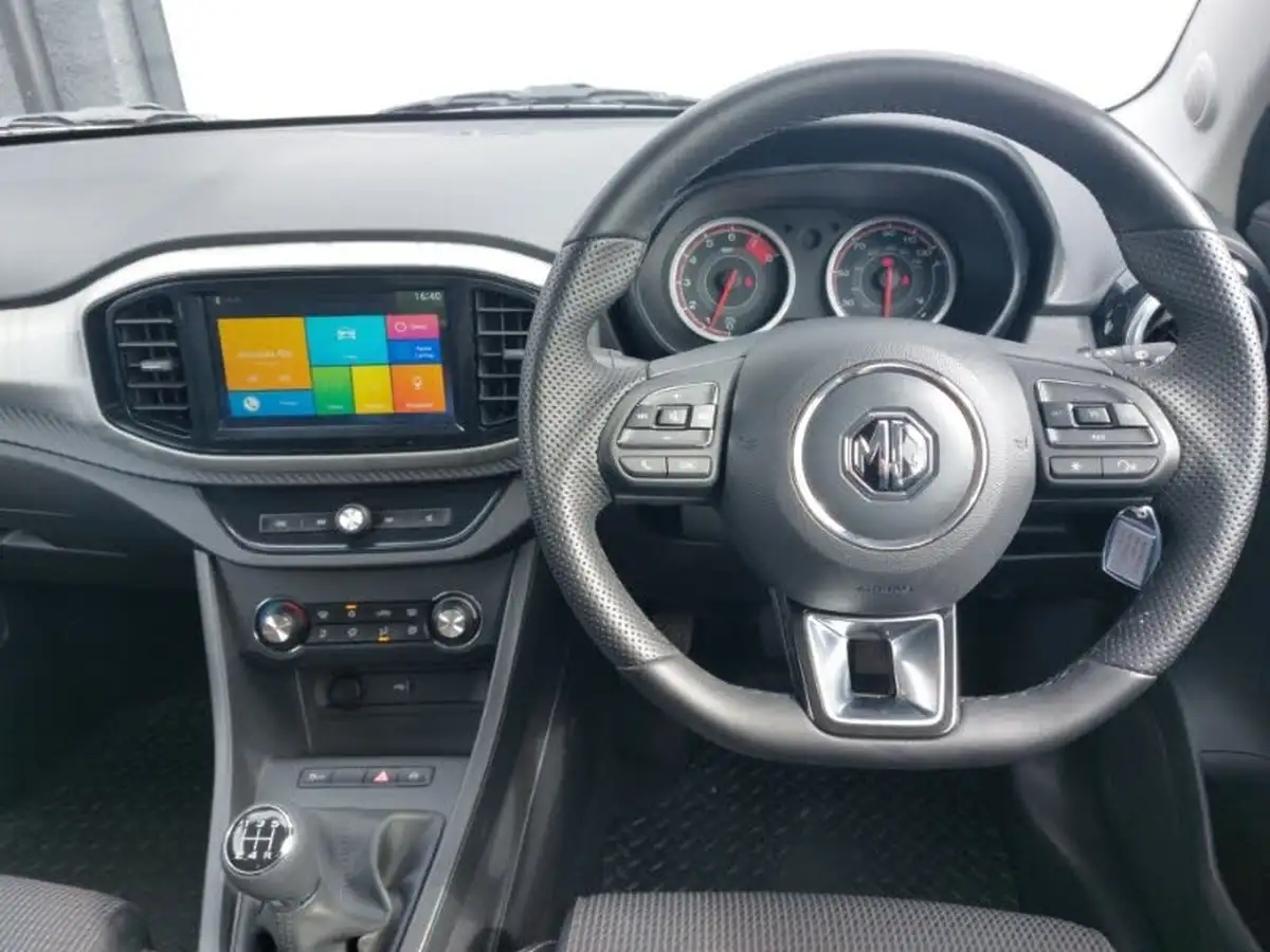 2024-mg-mg3-15-vti-tech-exclusive-nav-big-6