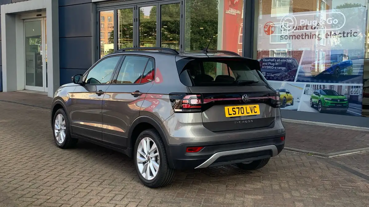 2020-volkswagen-t-cross-10-tsi-se-115ps-big-4