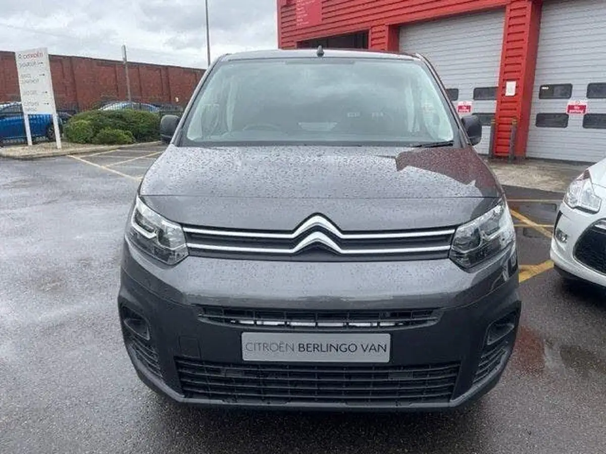 2024-citroen-berlingo-big-14