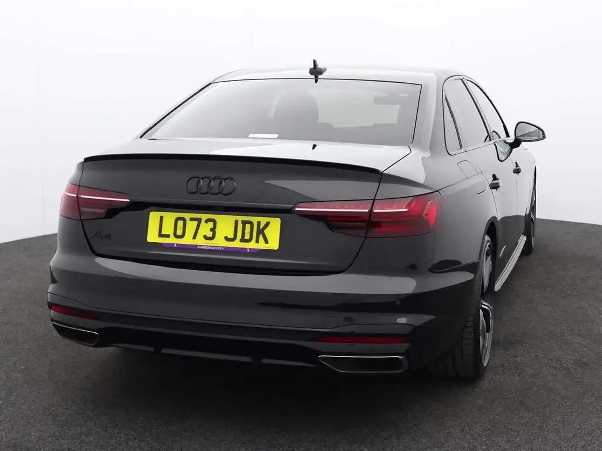 2023-audi-a4-20-35-tfsi-black-edition-big-5