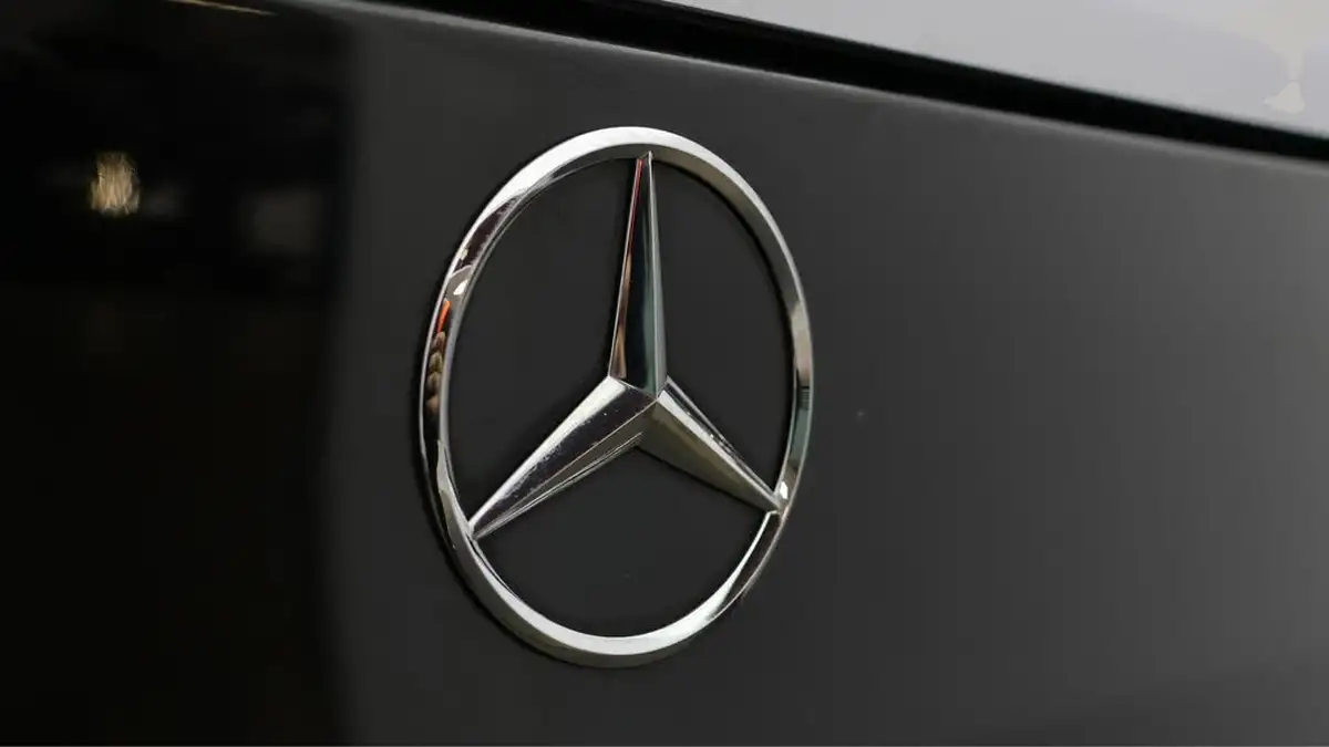 2022-mercedes-benz-eqv-e-eqv-300-sport-big-21