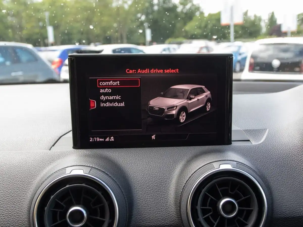 2019-audi-q2-16-30-tdi-s-line-tronic-big-22