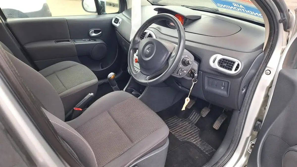 2010-renault-grand-modus-15td-dynamique-15dci-86bhp-big-5