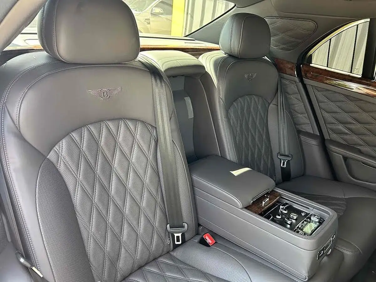 2016-bentley-mulsanne-675-speed-big-20
