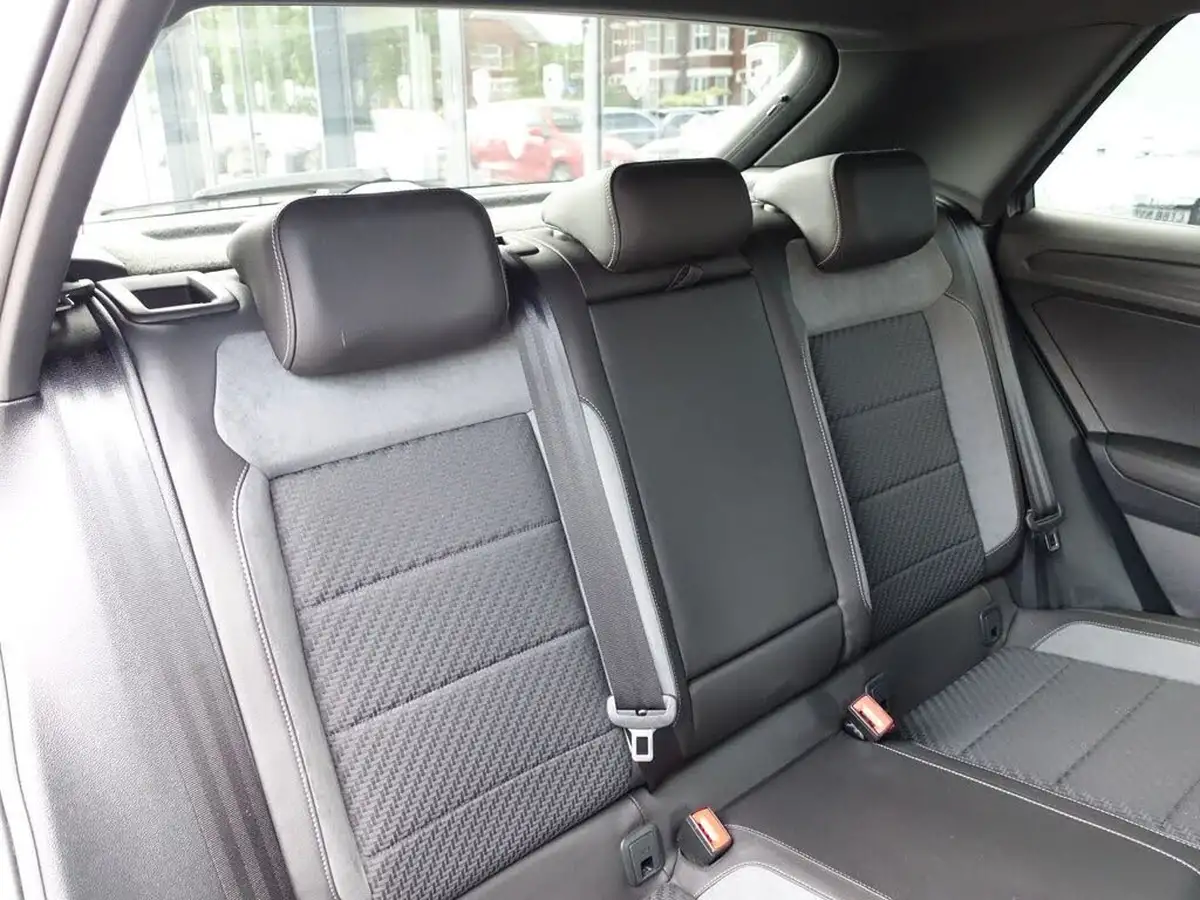 2020-volkswagen-t-roc-15-tsi-r-line-hatchback-5d-big-14